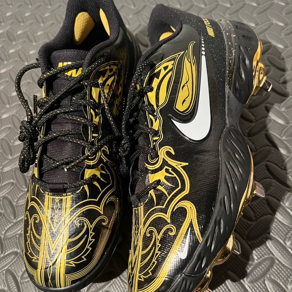 NEW Nike Alpha Huarache Elite 3 sz 8.5 Womens Baseball Cleats Black Gold - Picture 4 of 11